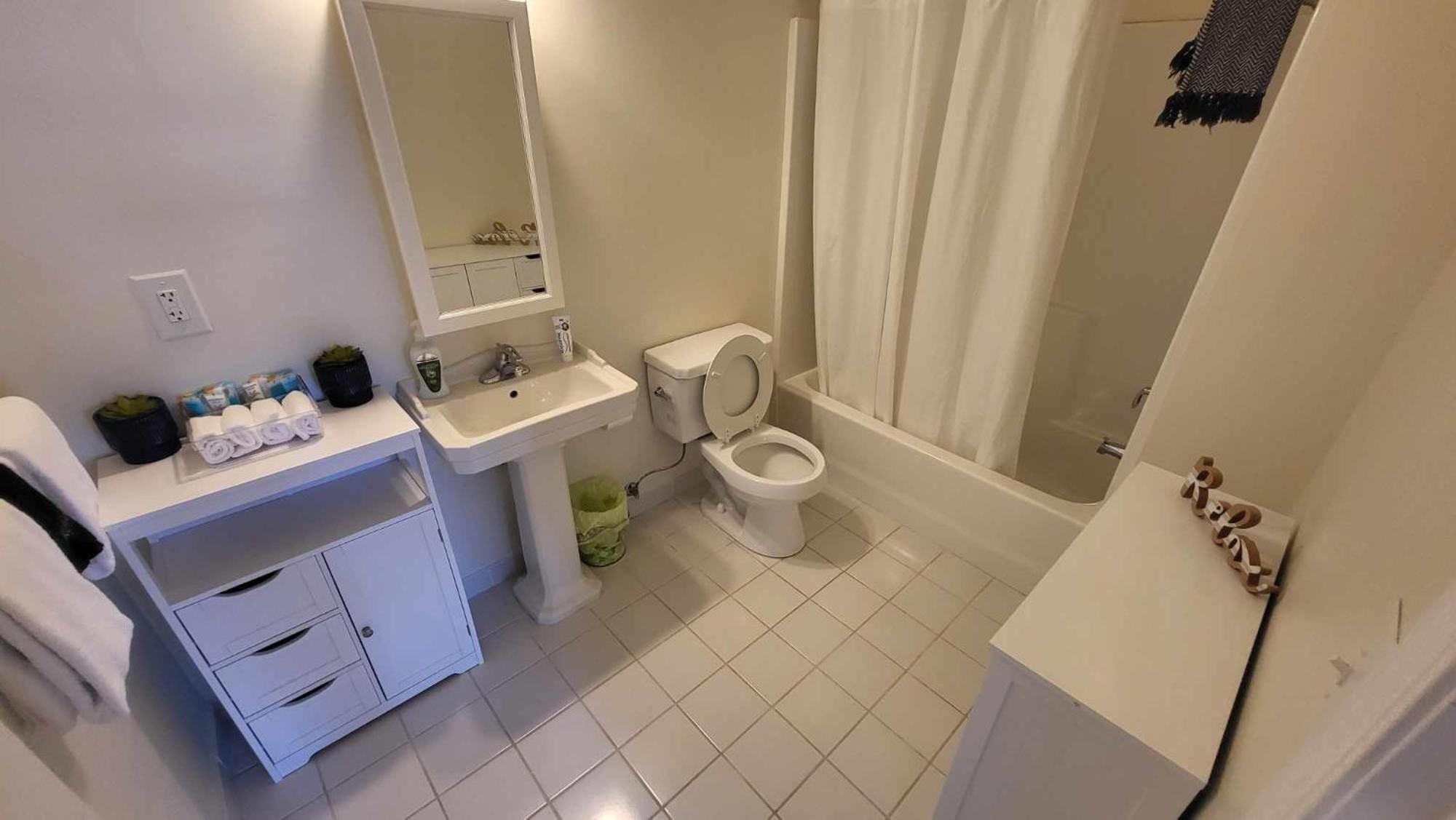 Heart Of Gem! 2br Apartment